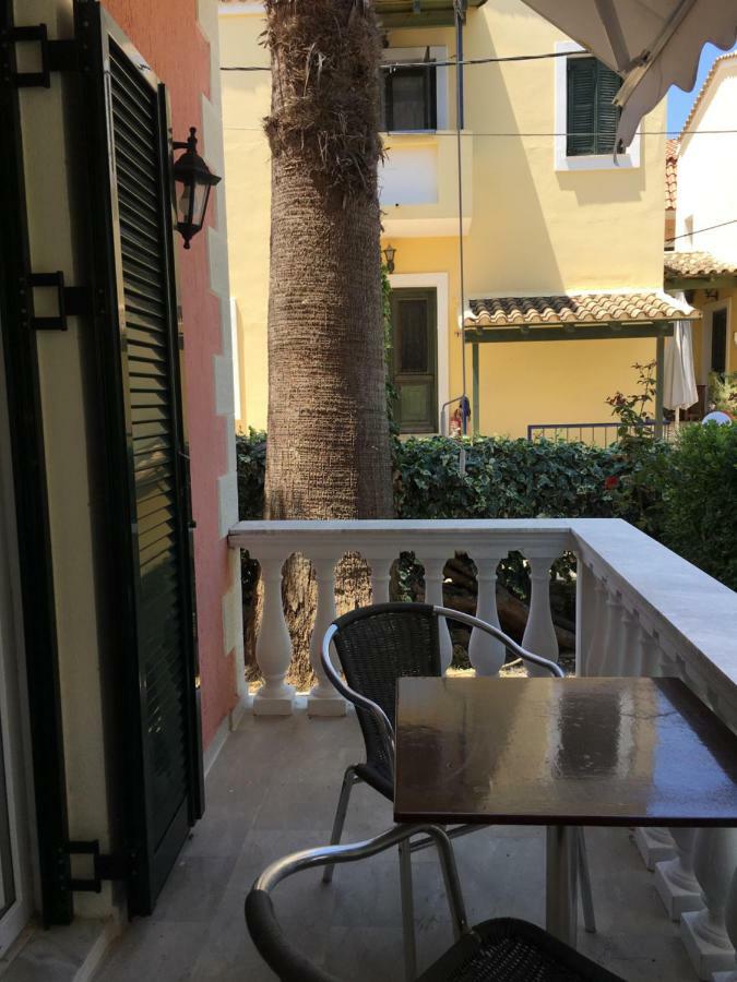 Marili Downstairs Apartments 로다 외부 사진